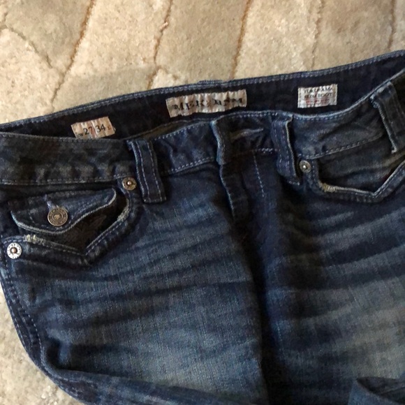 Winter outfit including jeans and fringe shawl - Picture 3 of 4